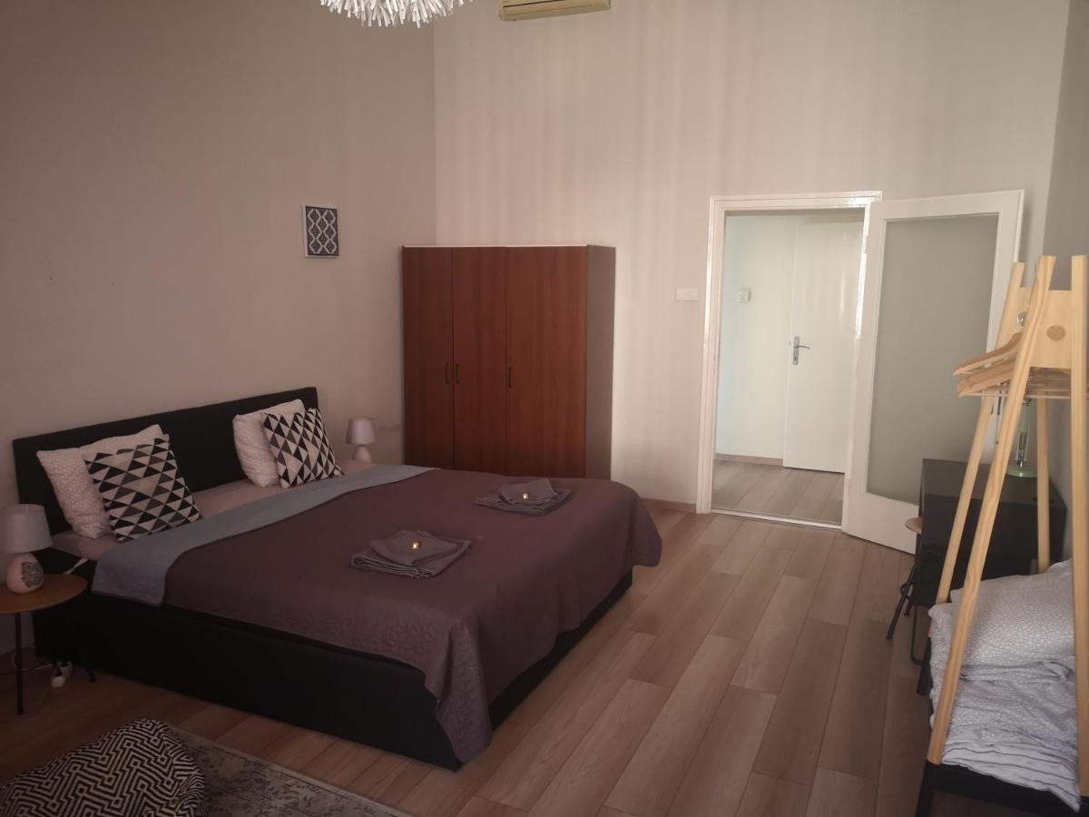 Palace - Belvárosi Apartman Eger Apartman Kültér fotó