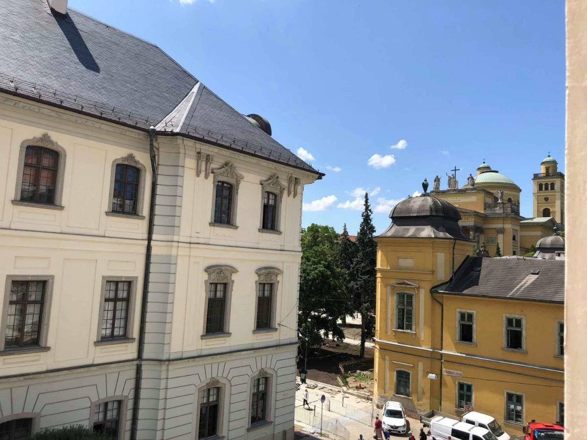 Palace - Belvárosi Apartman Eger Apartman Kültér fotó